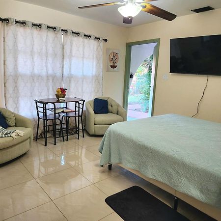 The Green Door Bungalow North North Naples Extérieur photo