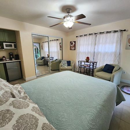 The Green Door Bungalow North North Naples Extérieur photo