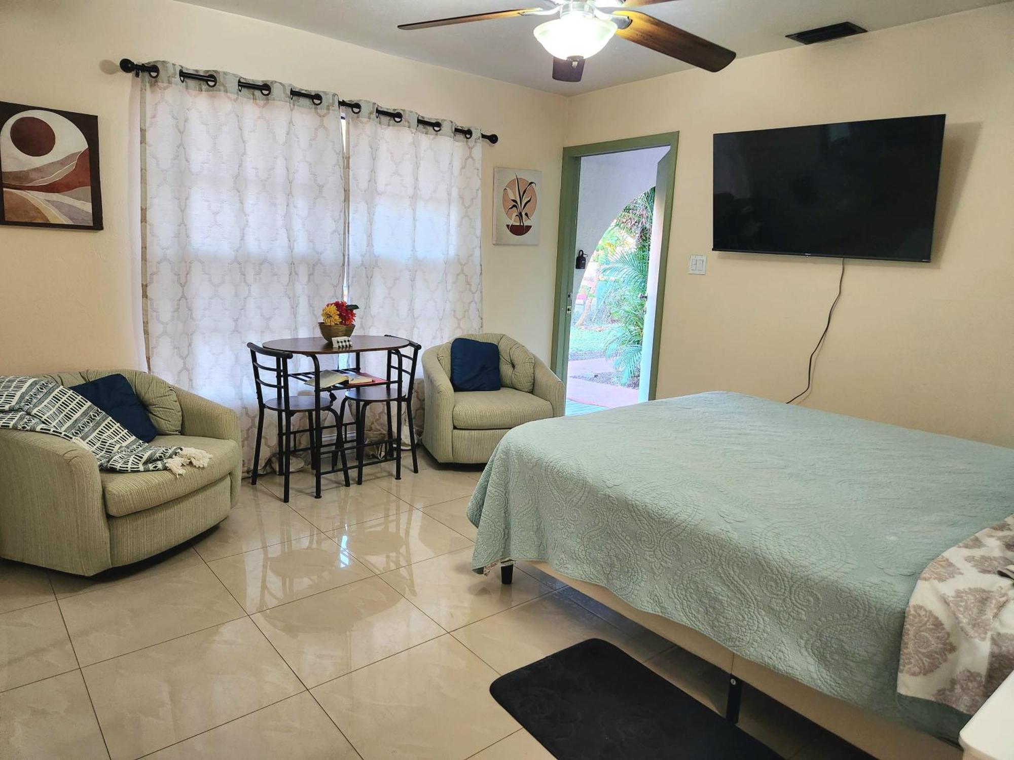 The Green Door Bungalow North North Naples Extérieur photo
